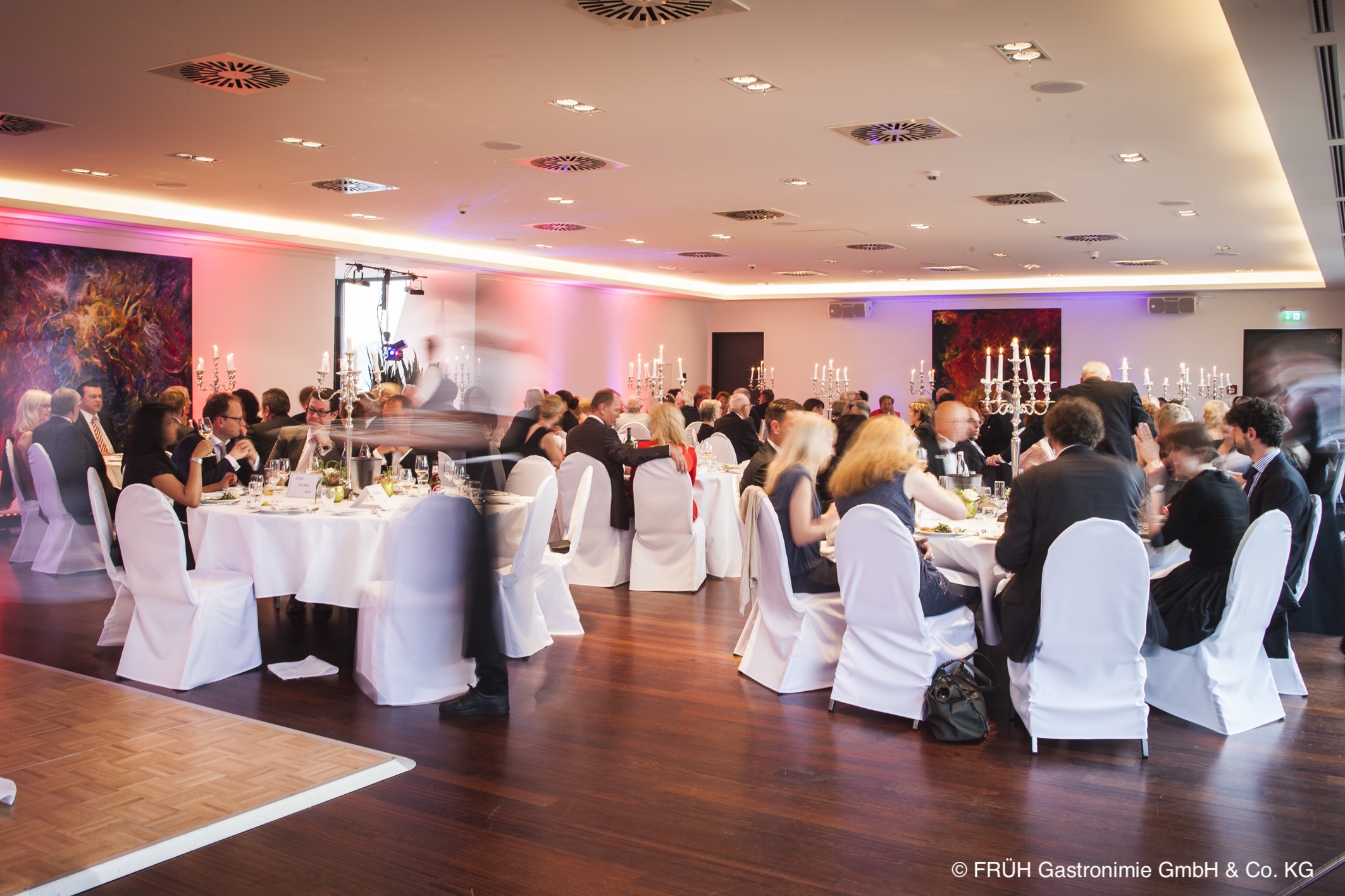 Dining tables with dining people